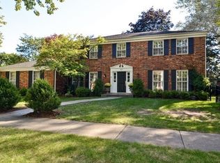 2131 Elmwood Ave, Wilmette, IL 60091