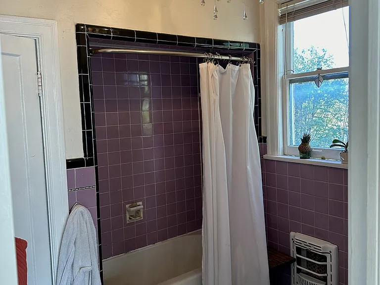1619 Enfield Rd #C — Photo 5