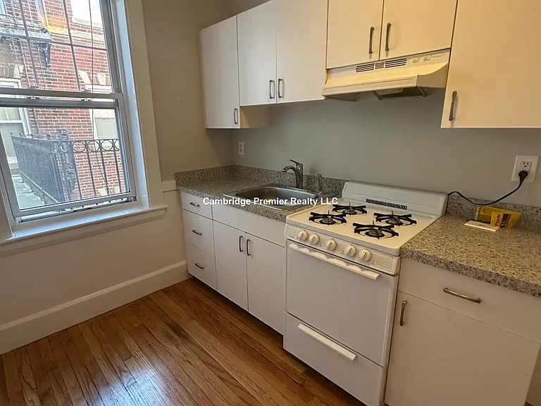 154 Summer St #3 — Photo 13