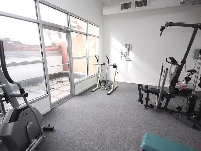 112 W Washington Blvd #324 — Photo 17