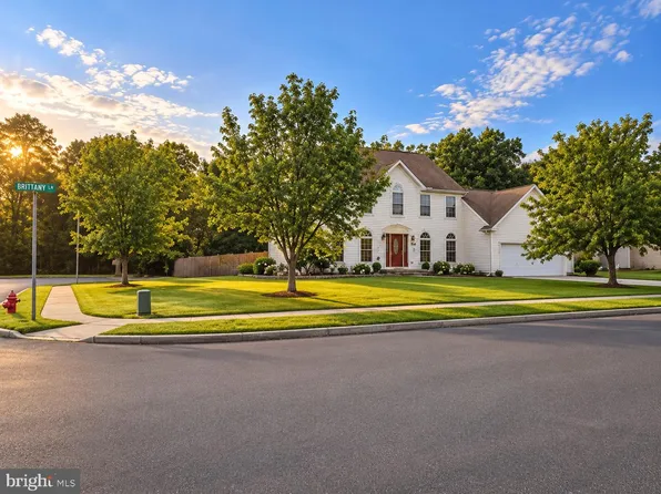2245 Gettysburg Dr, Vineland, NJ 08361