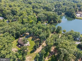 1702 Lakeside Dr, Harpers Ferry, WV 25425