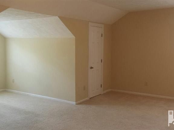 4th image of 3305 Kirby Smith Dr