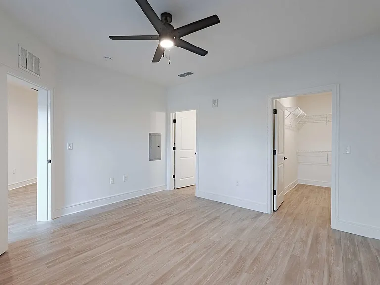 Tropia Luxury Apartments — Photo 59