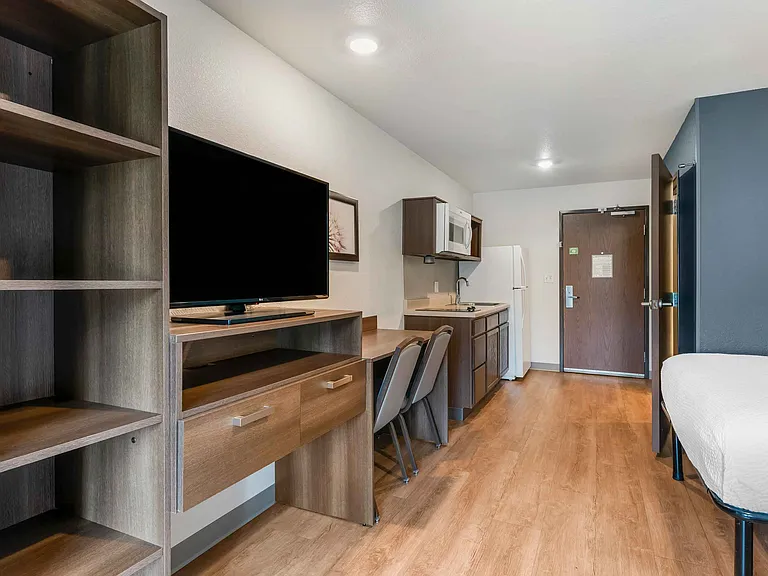 Studio Suite - 2 Queen Beds