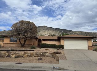 2830 Casa Del Norte Dr NE, Albuquerque, NM 87112