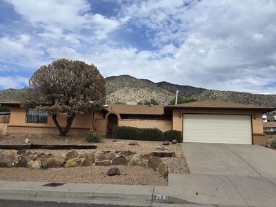 2830 Casa Del Norte Dr NE, Albuquerque, NM, 87112