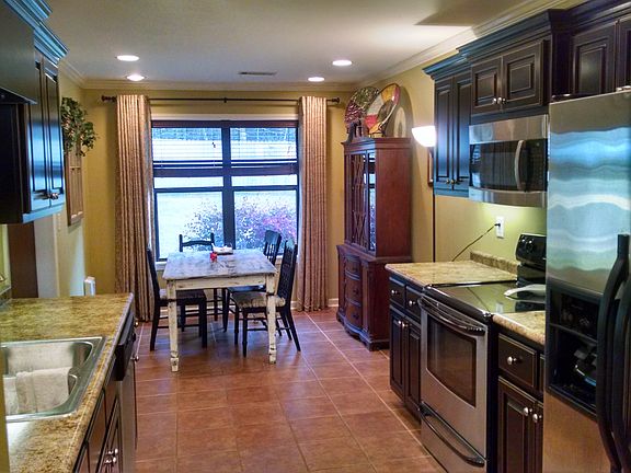 Kitchen and Breakfast Nook