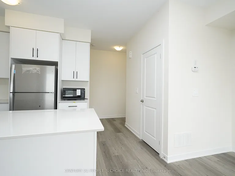 1695 Dersan St #302 — Photo 11