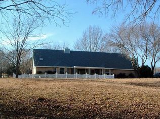 5810 Springbrook Dr, Midlothian, TX 76065