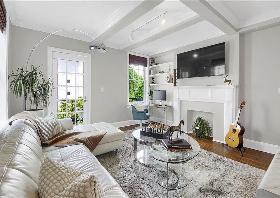 1st image of 2840 Peachtree Rd NW APT 406