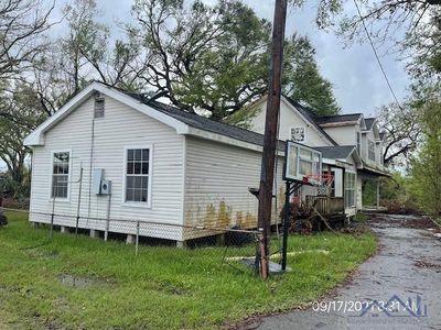 165 Camley Ln, Golden Meadow, LA, 70357