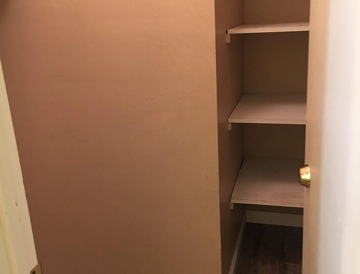 2 bed, 980 sqft, $1,800 — Photo 1