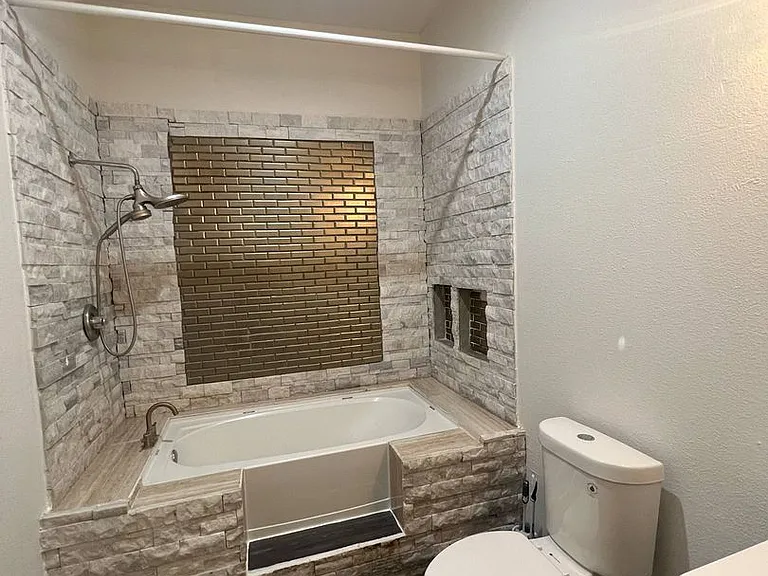 2409 S Willard Ave — Photo 9