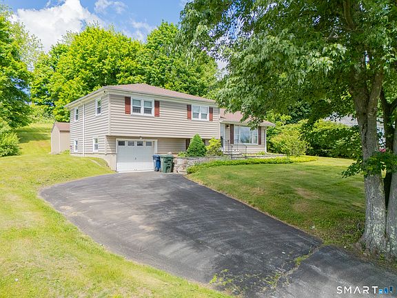 2nd image of 33 Kingswood Road