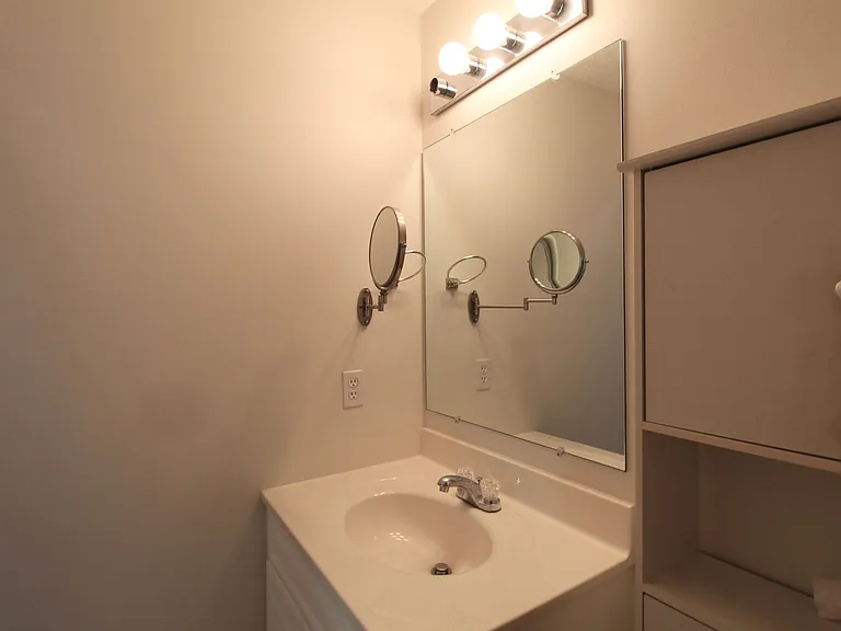 1036 John Hancock Pl — Photo 24