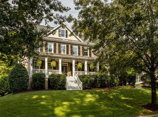 224 Branchside Ln, Holly Springs, NC 27540