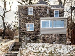 1990 McNary Blvd, Pittsburgh, PA 15221