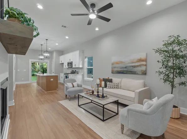 706 N F St #B, Pensacola, FL 32501