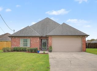 180 Belle Isle Dr, Thibodaux, LA 70301