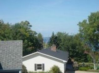 972 Country Ln, Petoskey, MI 49770
