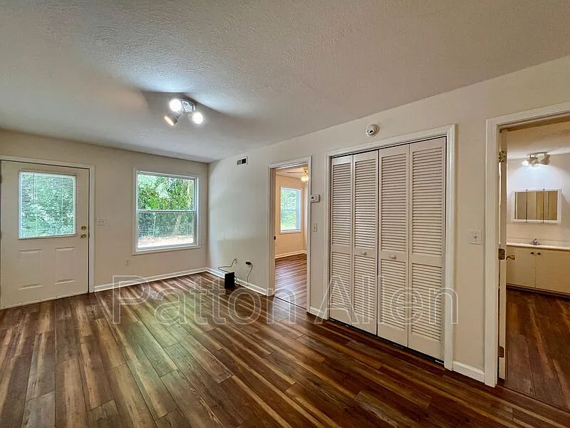 Building Photo - 133 Citadel Dr #117