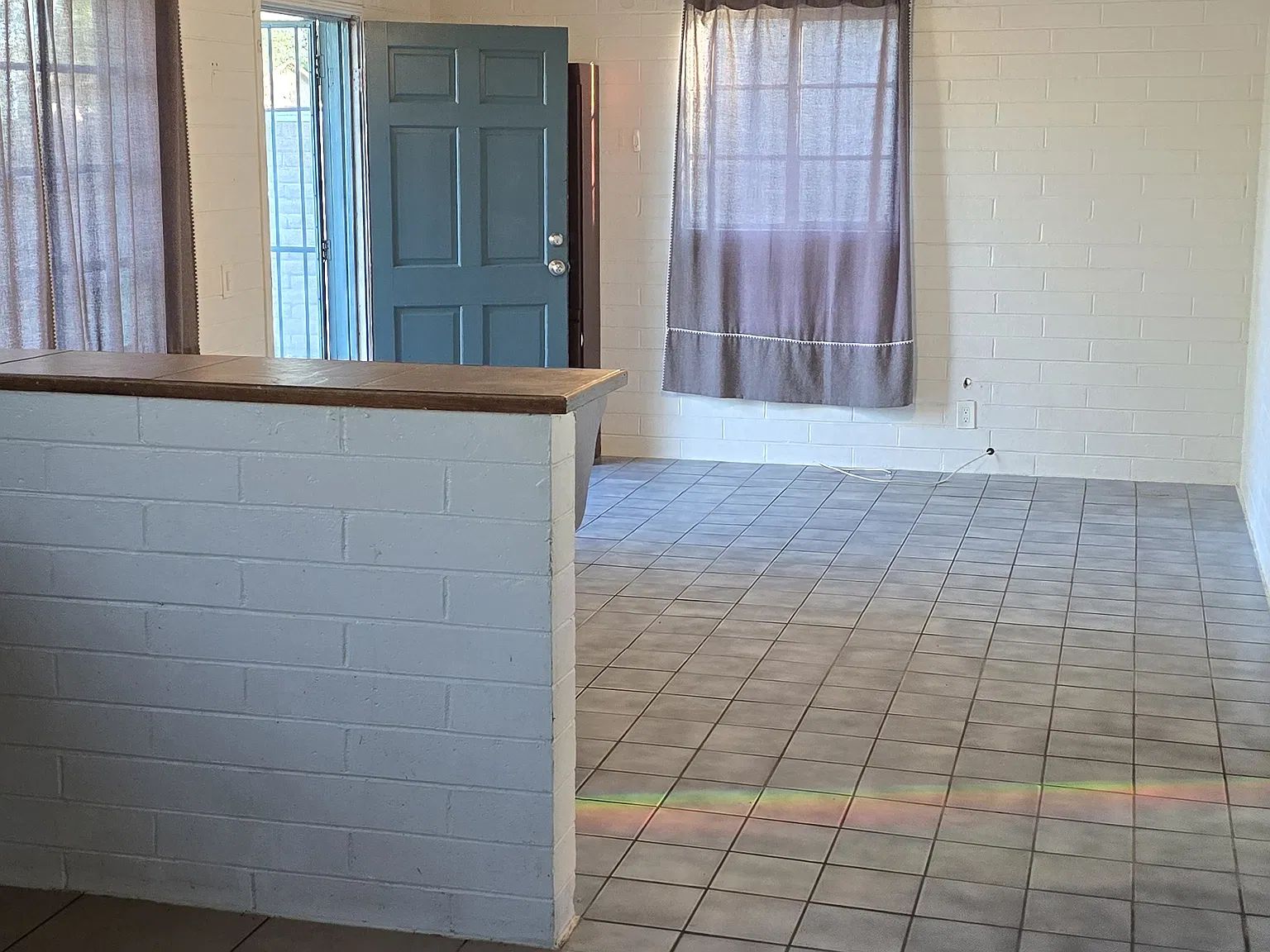 3 bed, 1062 sqft, $1,400 — Photo 3