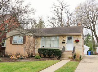 964 Jeannette St, Des Plaines, IL