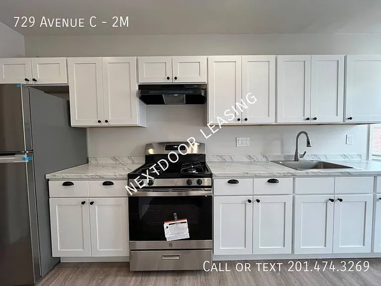 729 Avenue C #2M — Photo 2