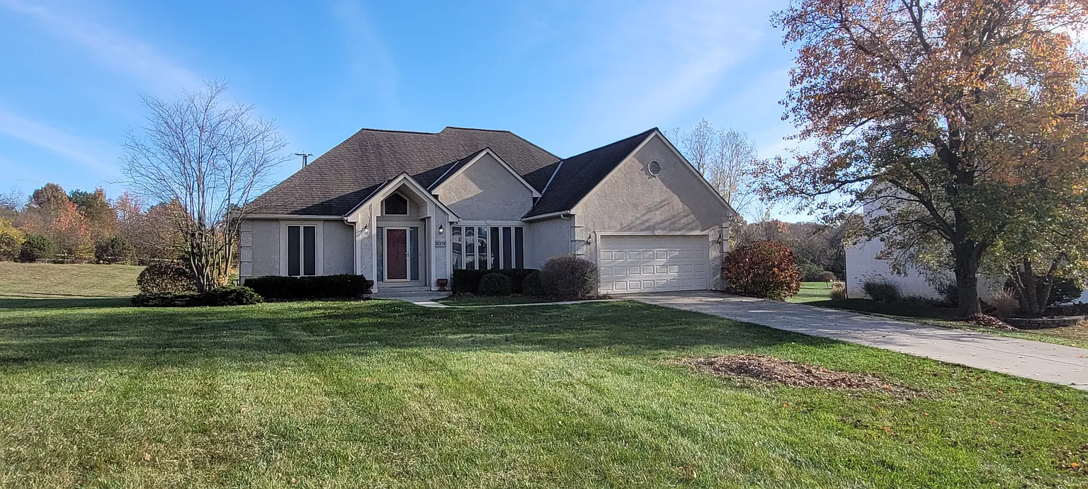 6376 Crystal Valley Dr photo 1