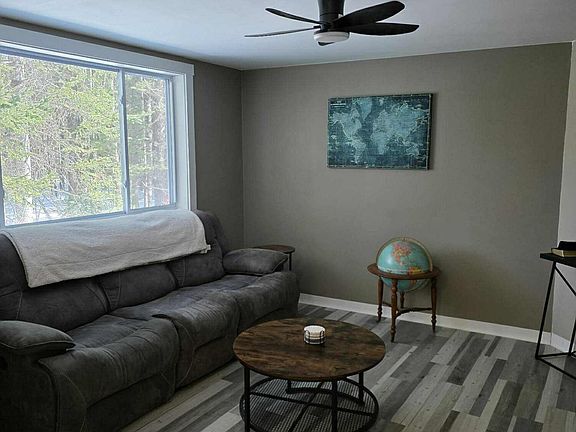 3rd image of 332 Carsley Road