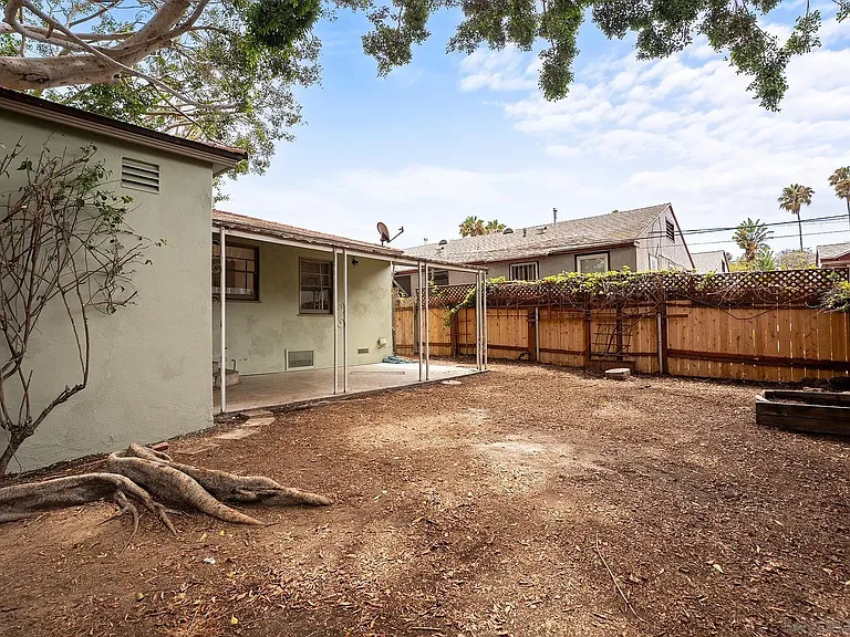 1537 Sunset Cliffs Blvd — Photo 26