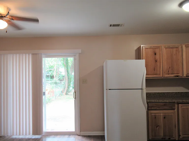 308 Beau St — Photo 4