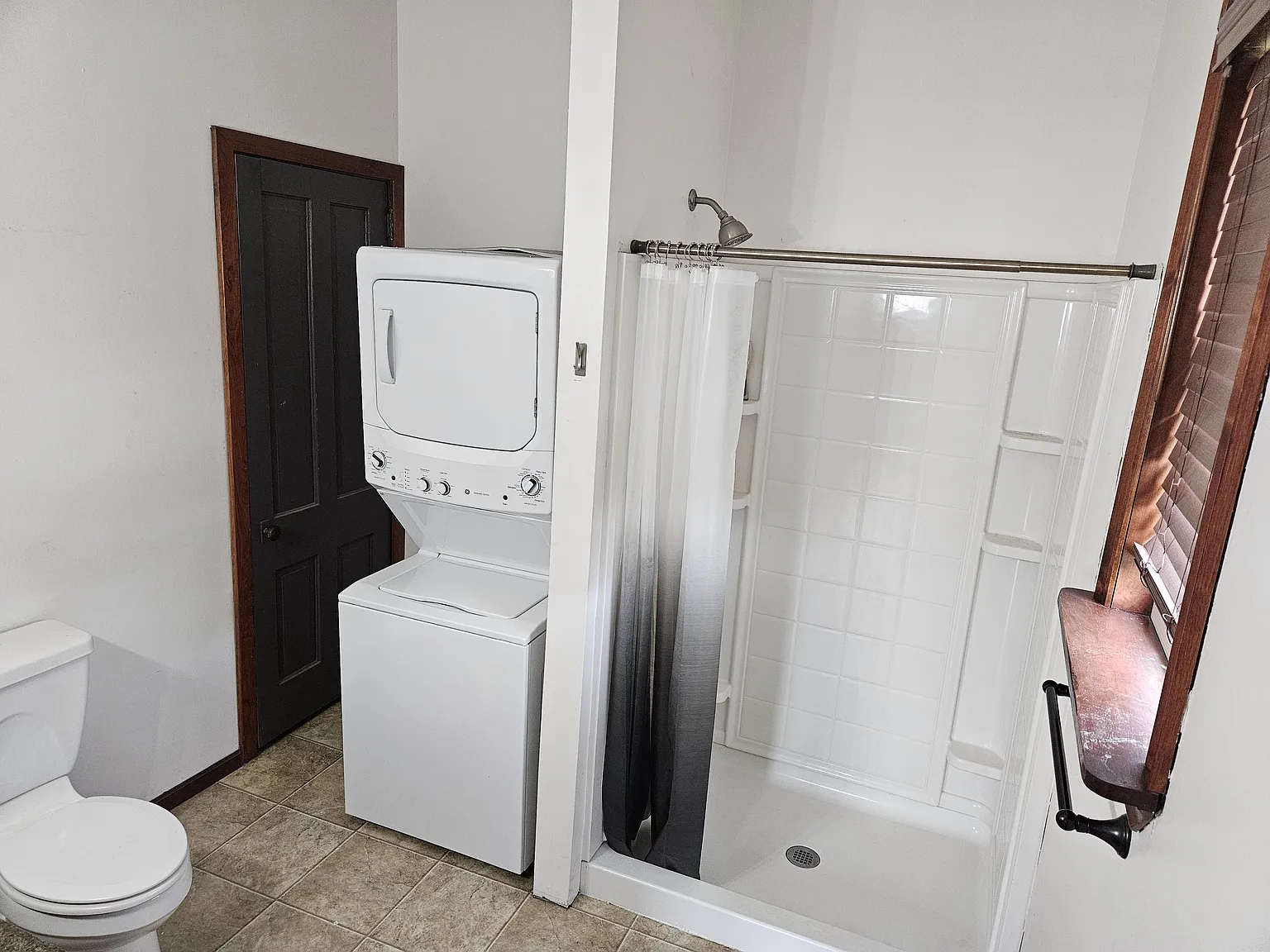 1 bed, 915 sqft, $1,000 — Photo 4
