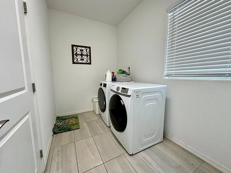 640 Stone Hammer Ave — Photo 20
