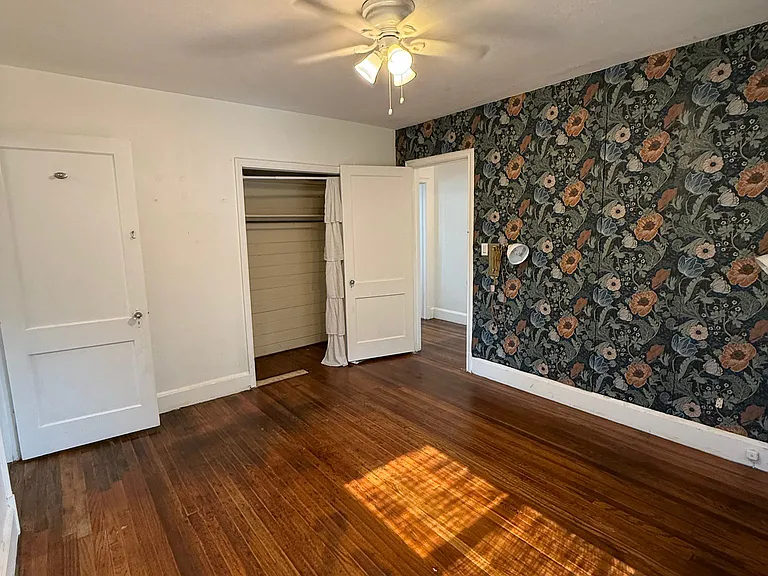 718 E 15th Ave — Photo 34