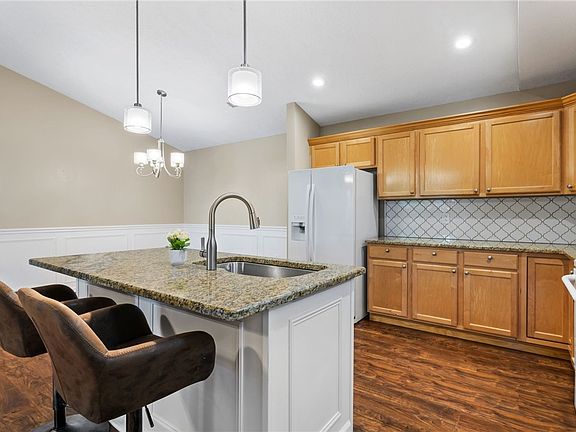 5th image of 750 Hidden Ridge Ct APT 301