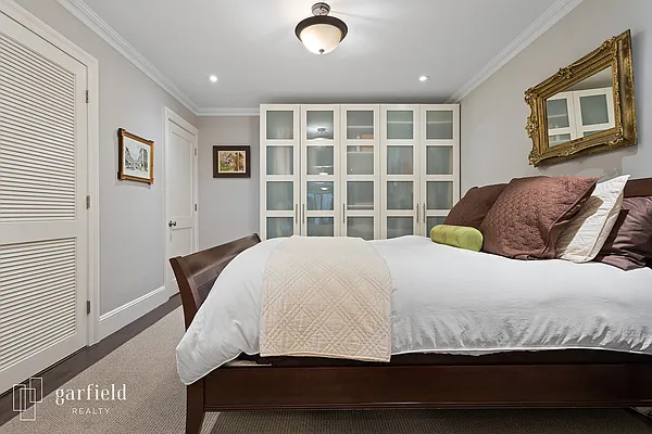 Rented by Garfield Realty  | media 24