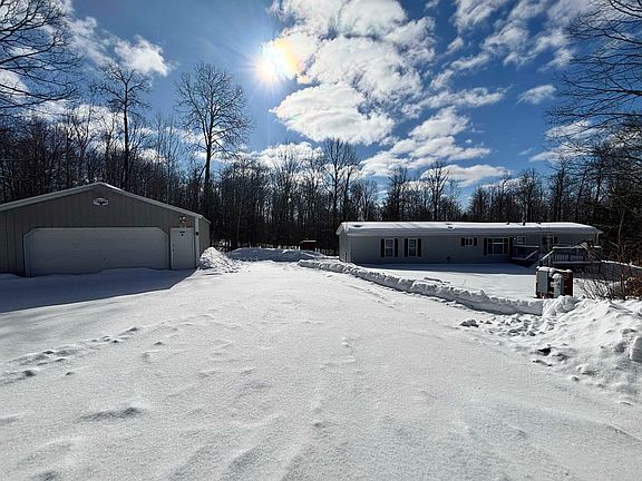 2nd image of W10825 Woods Rd