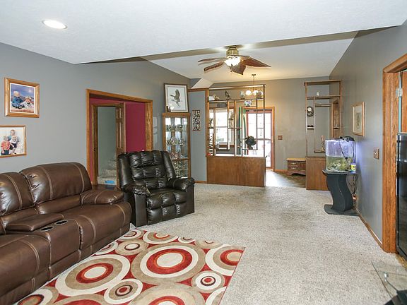 129 n main street-105