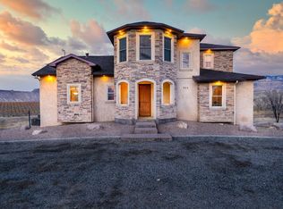 454 35th Rd #A, Palisade, CO 81526