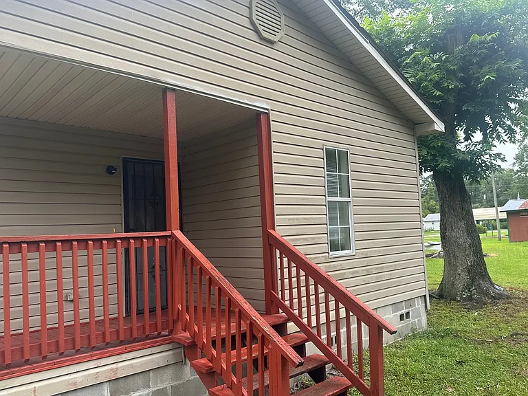 303 Mewborn St — Photo 8