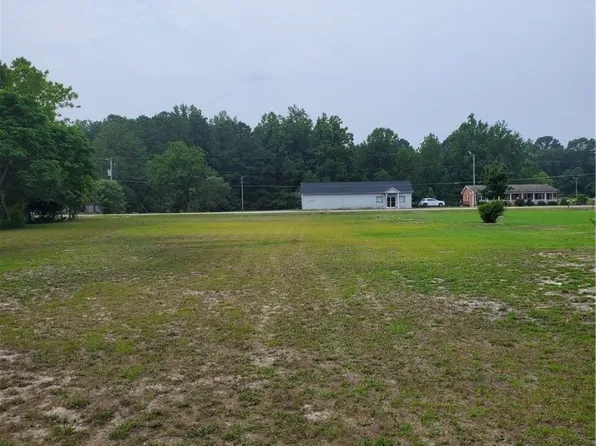 763 Palestine Rd, Linden, NC 28356