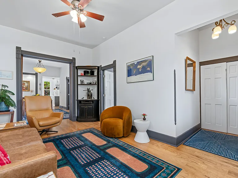 2523 California St — Photo 8