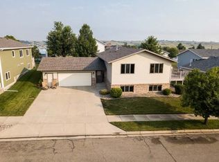 2004 Union Loop NW, Mandan, ND 58554