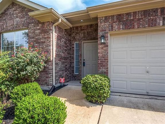 4th image of 1713 Bowerton Dr