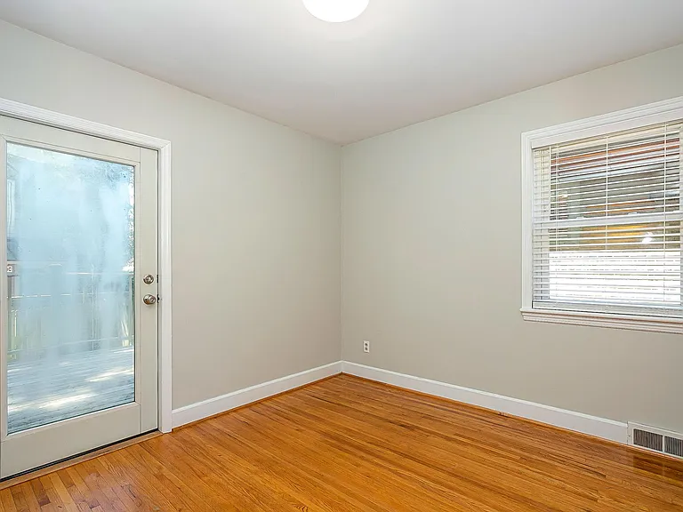 2304 Floral Ave — Photo 11
