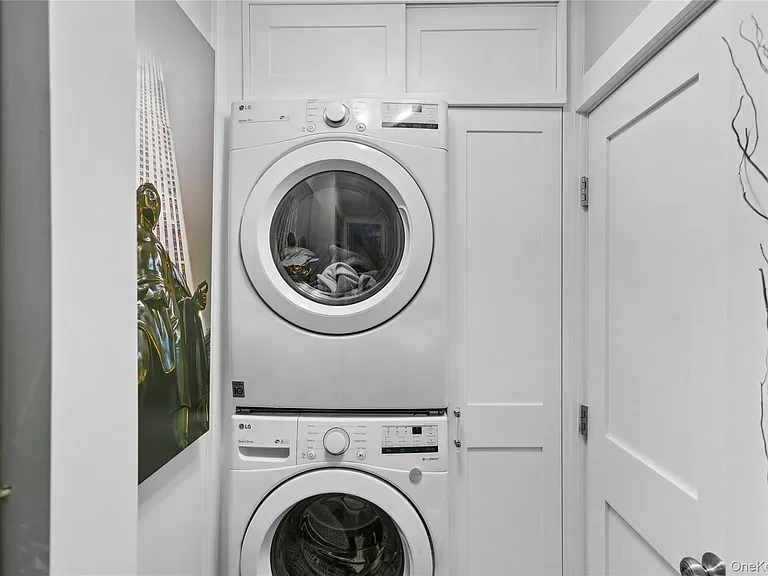 31 Julian Pl #1S — Photo 15