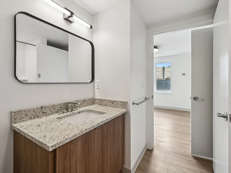 West 6th Apartments — Photo 51