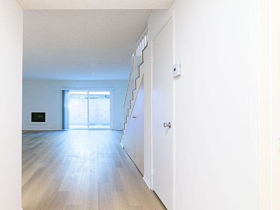 5th image of 4248 Troost Ave APT 2